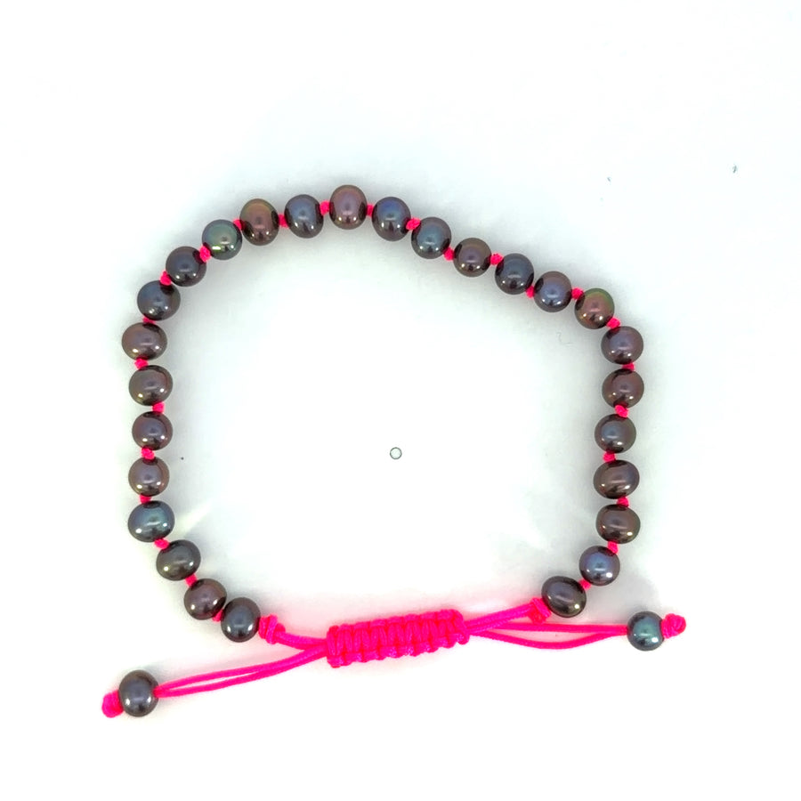 Magenta Knotted Macrame Dark Round Pearl Bracelet